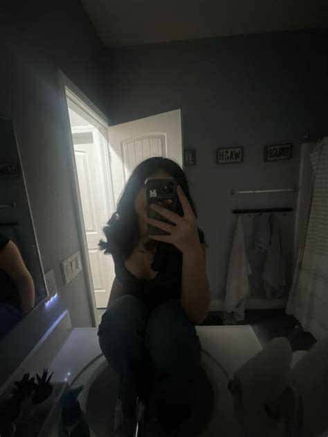 Pin By Christin Andis On Fake Insta In Cute Latina Pretty Latinas Hispanic Girls