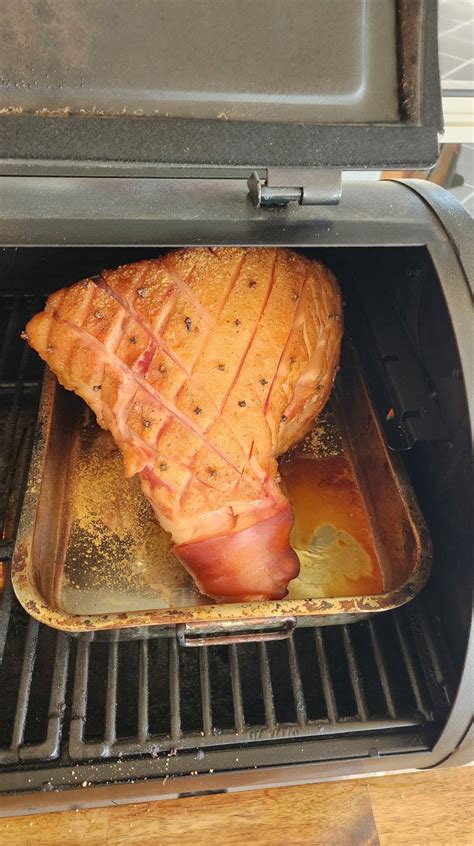 Reheating A Smoked Ham 4 Simple Ways Without Drying Out Your Ham
