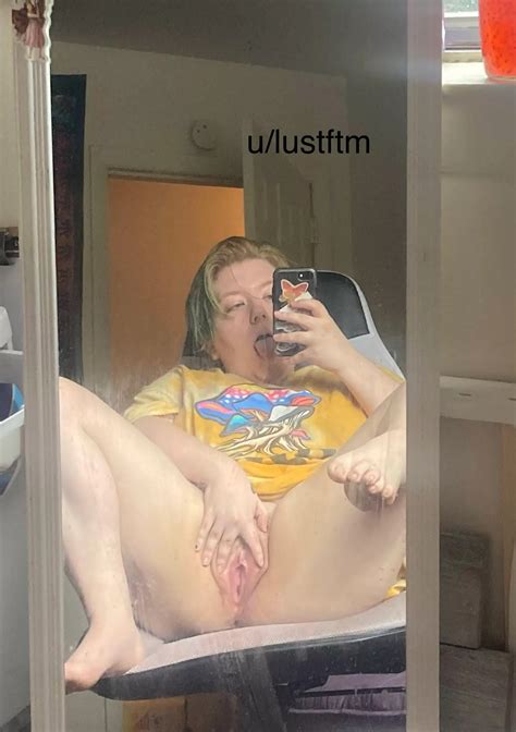 Why Are You Just Staring Get To Licking Nudes Clits NUDE PICS ORG