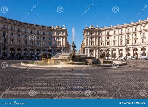 Piazza Della Repubblica Editorial Stock Image Image Of Repubblica