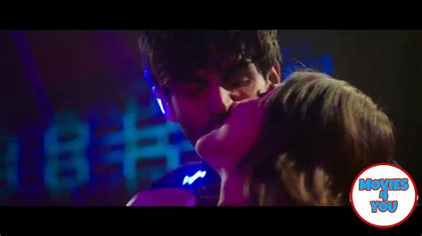 Sara Ali Khan Hot Scene Love Aaj Kal Youtube