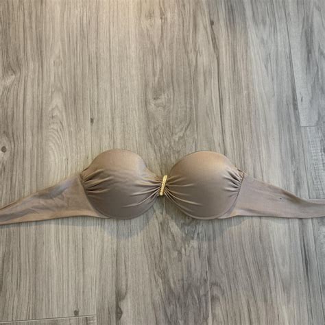 Victoria Secret Bikini Top Size 32C Has A Small Depop