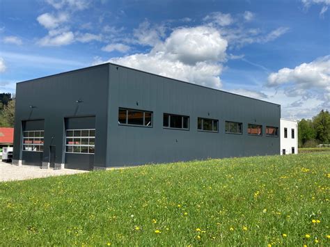 Unternehmen - Tetan - Spezialmaschinen für die Industrie