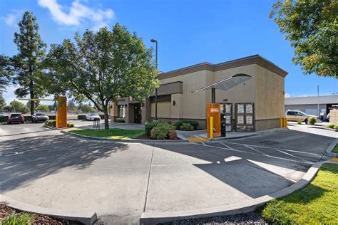2131 E Shaw Ave Clovis Ca 93611 Loopnet