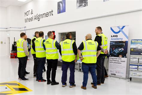 LKQ Academy launches flagship new training centre - CAT Magazine
