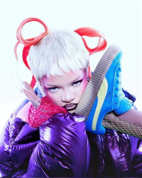 Rihanna Is Almost Unrecognisable As She Goes Blonde For A Sexy Shoot