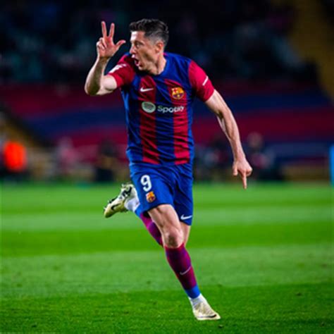 LaLiga Lewandowski Hat Trick Puts Barca Back To Second Ahead Of Girona