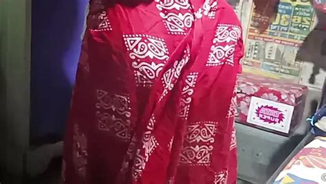 Desi Hot Boudi Shaving Her Pussy And Taking Bath Anal Porn Feat Tttxx Xhamster