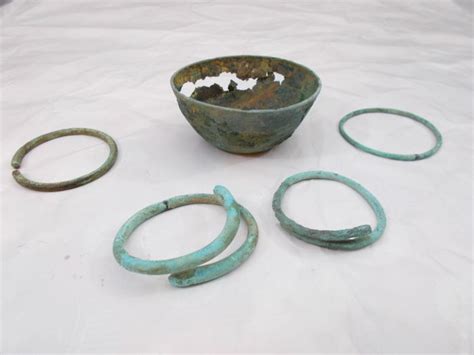 Prehistoric, Bronze Age Bronze Bronze Bracelets and Bowl - - Catawiki