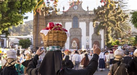 Dos años después toda Gran Canaria vuelve a congregarse en Teror para