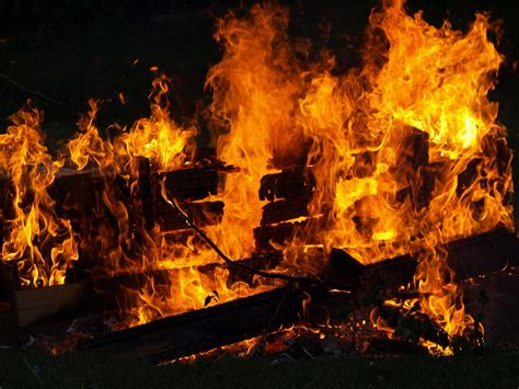Brann Tre Fire Flamme - Gratis foto på Pixabay