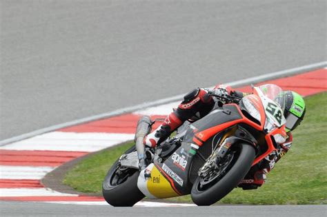 Wsb Portimão Race Two Disaster For Sykes As Laverty Takes Victory Mcn