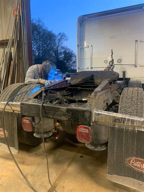 Fifth wheel ramps - Wellwood Welding and Fabrication