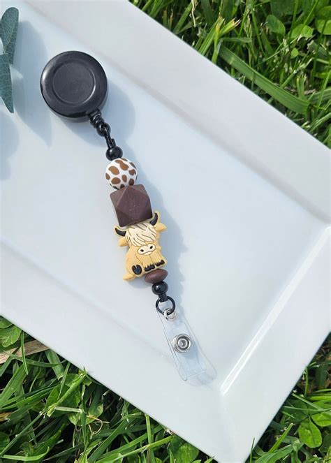 Silicone Beaded Badge Retractable Reel – Sweet Pea Designs - Gift Shop