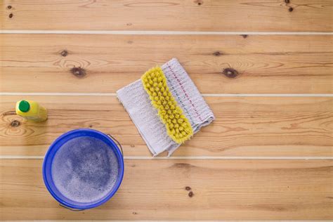 Pavimenti In Legno Consigli Per Disinfettare E Pulire Al Meglio