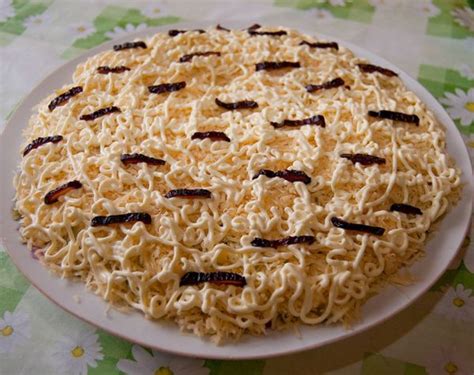 Салат с черносливом и грецким орехом - рецепт с фотографиями - Patee ...
