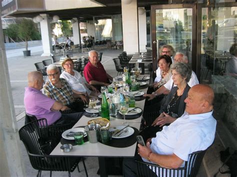 Slobodna Dalmacija Prvi maturanti Upravne škole okupili se na obljetnici mature nije bilo