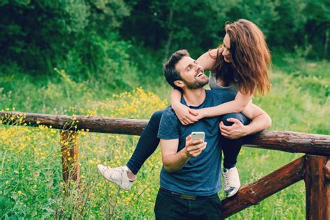 What Does It Mean When A Guy Calls You Hot Bolde