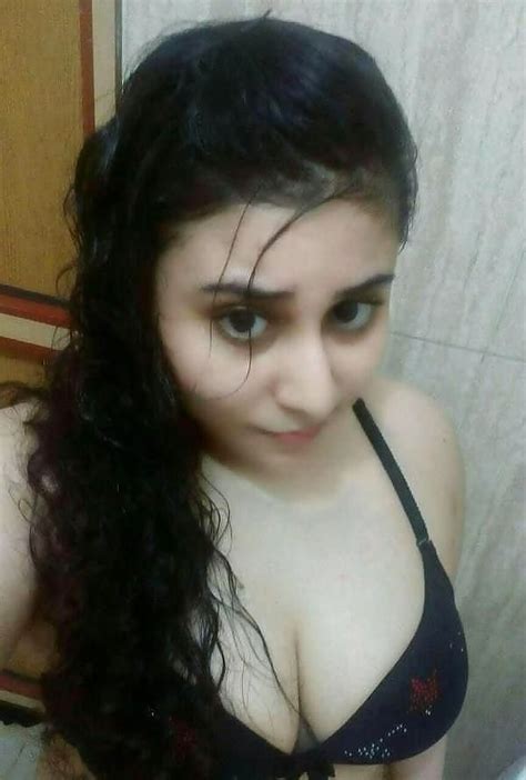 Egyptian Arab Girl Big Boobs Selfie Naked