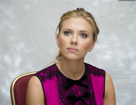 Toronto International Film Festival Scarlett Johansson Posing Hot Babe Celebrity High Resolution