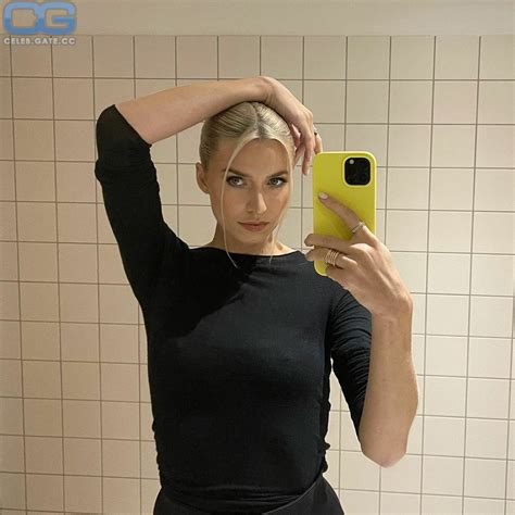 Lena Gercke Nude Pictures Onlyfans Leaks Playboy Photos Sex Scene Uncensored