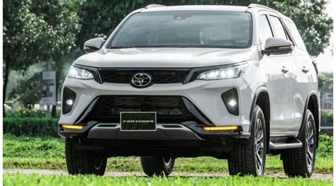 Toyota 7 chỗ Fortuner Giá niêm yết và ưu đãi mới nhất tháng 04 2023