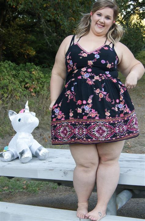 DSC BBW Models Curvage