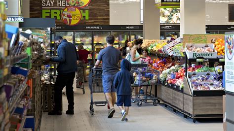 Aldi shoppers threaten to boycott grocer over self-checkout conversion ...