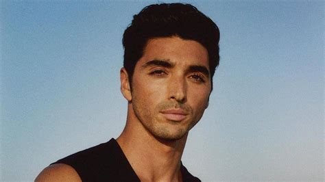 Taylor Zakhar Perez Dating, Who Is Taylor Zakhar Perez Girlfriend ...