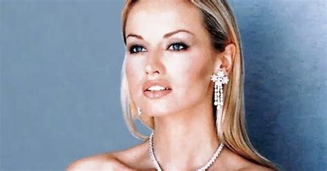 Hot Pictures And Wallpapers Adriana Sklenarikova Toples