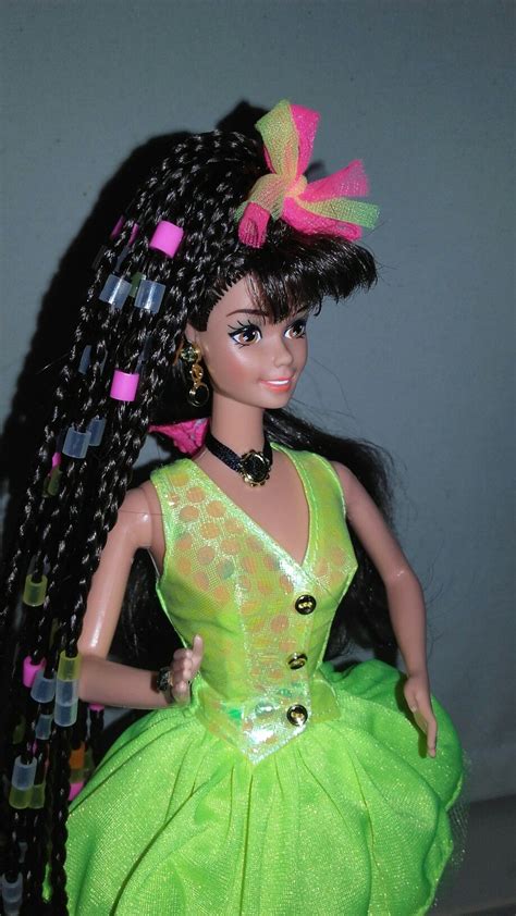 Pin on Cut N' Style, Teresa Barbie Doll Mattel