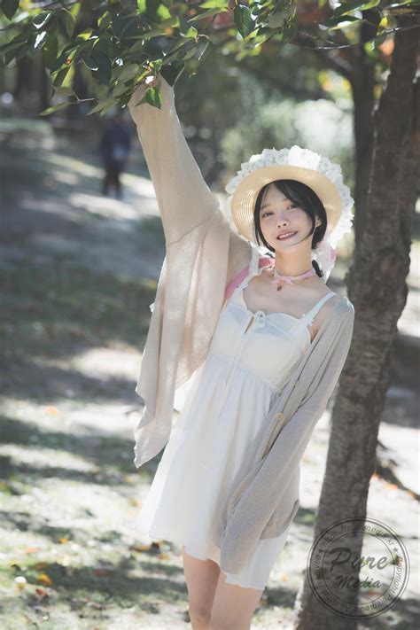 Pure Media Vol Romi Hot Date With His Girl