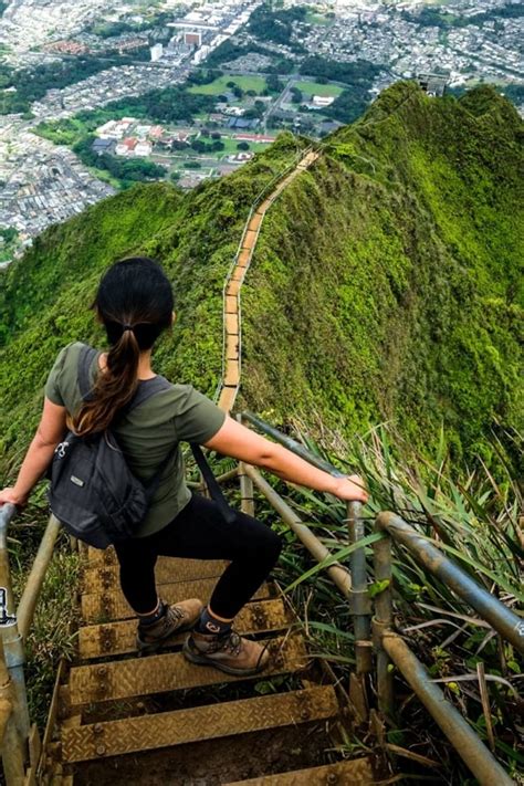 12 Best Hikes on Oahu, HI: The Ultimate List You Can't Miss