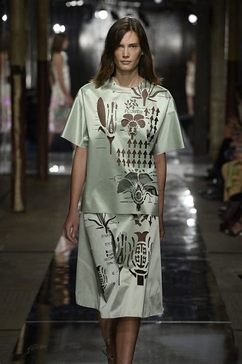 Era Metoo Est Redefinindo O Sex Appeal Feminino Saiba Como Industria Textil E Do Vestu Rio