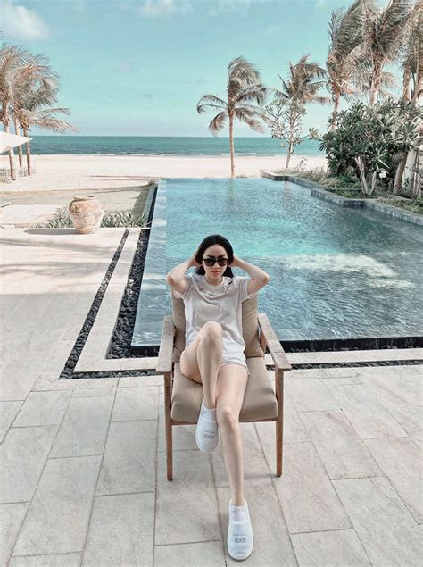 C Ng Y K Kh V T Ng C N Nh Ng B O Thy V N T Tin Di N Bikini Khoe Body G I C M D N T Nh Soi