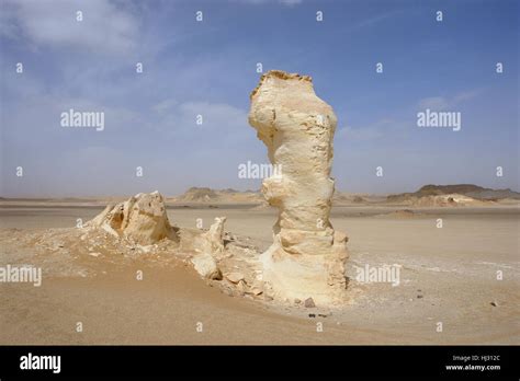 The White Desert With Rock Formation In Egypt Stock Photo Alamy