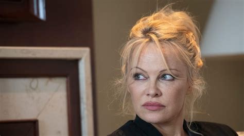 Pam Anderson Reflects On Sex Tape Leak If I Wasn T A Mom I Don T Think I Would Ve Survived