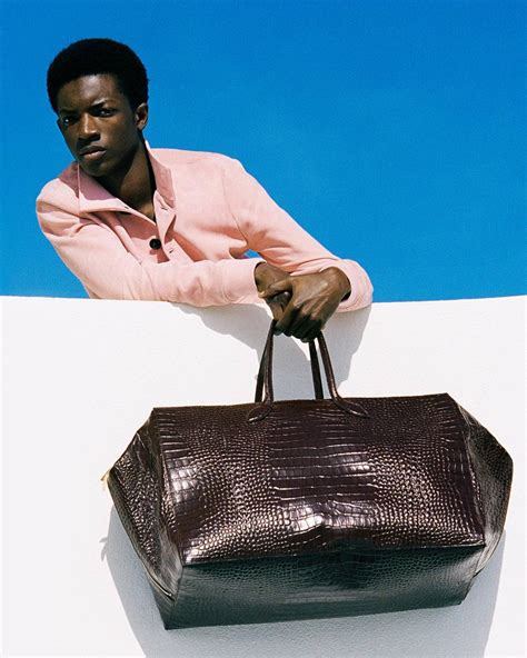 Bally Online Store: Luxury Shoes, Bags and Leather Accessories