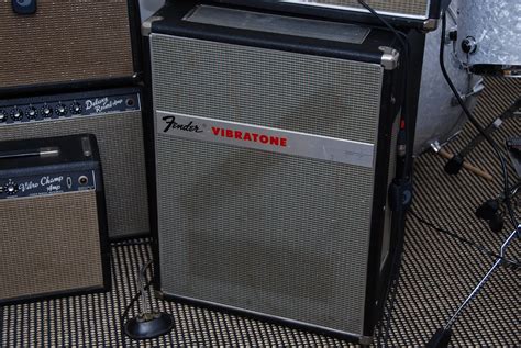 BF/SF Vibratone | fenderguru.com