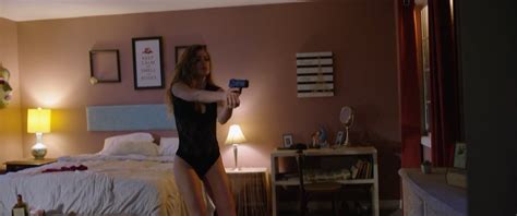 Nude video celebs Candela Márquez sexy Oscuro Veneno