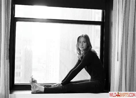 Jessy Schram Nude Leaked Photos And Videos Wildskirts