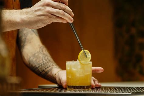 Gold Rush Cocktail Recipe by DrinksWorld