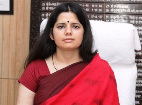Nainital Newly Appointed Dm Vandana Singh Took Charge Said This