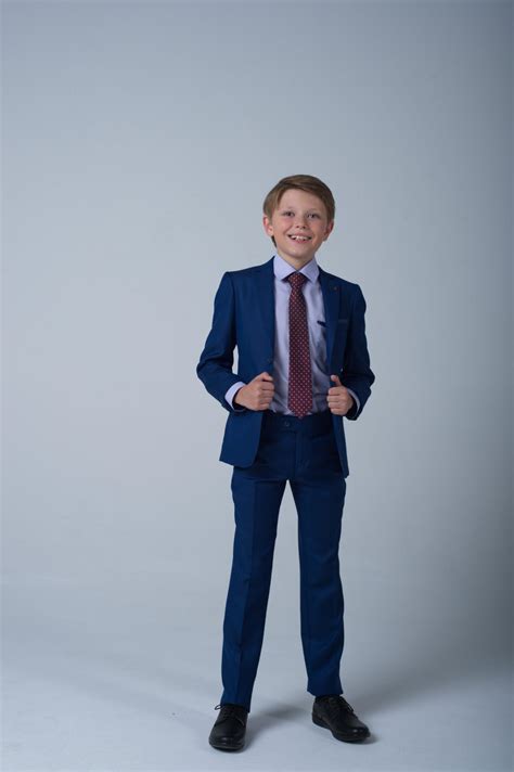 Темно-синий костюм для мальчика по невероятной цене — Жми! — City of ...