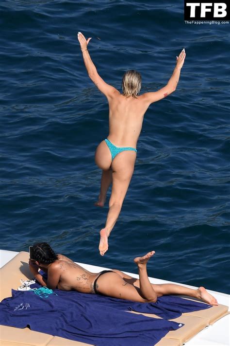 Ella Ding Domenica Calarco Show Off Their Nude Tits While On Holiday On