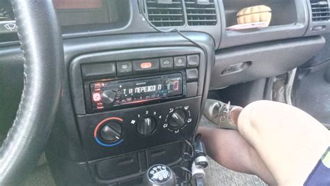 Сетки динамиков, дверные карты назад, среднечастотники, магнитола ...