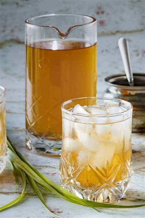 Lemongrass Tea with Ginger | A Delicious Summer Beverage