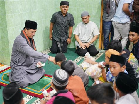 Pemerintah Kota Madiun Wali Kota Salat Isya Di Musala Al Palang Juga