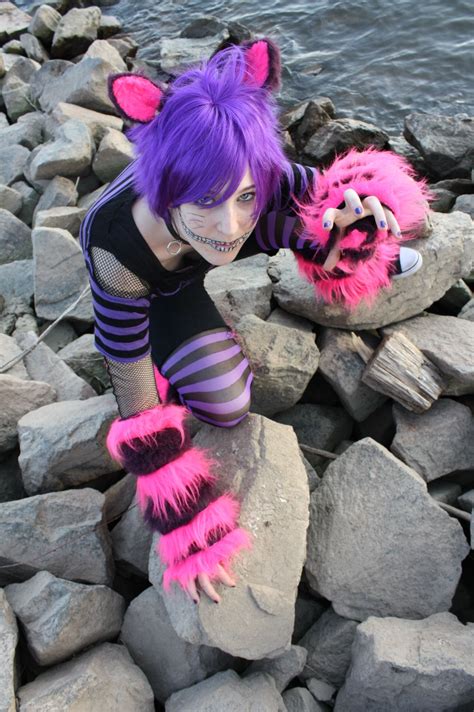 Cheshire Cat Cosplay From Alice In Wonderland Alice Im Wunderland