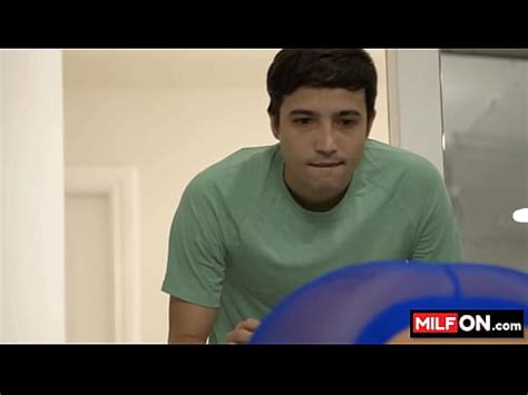 Double Big Tit MILF Trouble At The Gym Ryan Keely Richelle Ryan Ricky Spanish XVIDEOS